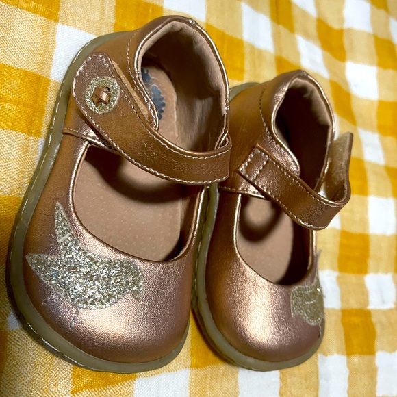 Livie & Luca Other - Livie & Luca Mary Jane Pío shoes. Size 4